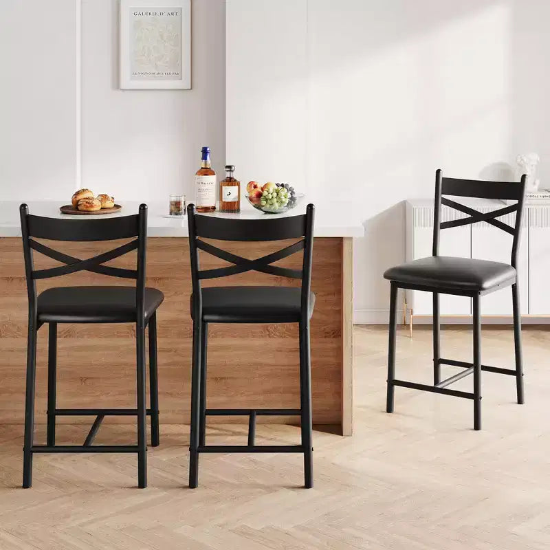 Set di 2 Sgabelli da Bar Altezza Bancone, Seduta Imbottita in Pelle PU con Schienale a X e Struttura in Metallo, Eleganti Sedie per Isola da Cucina e Sala da Pranzo